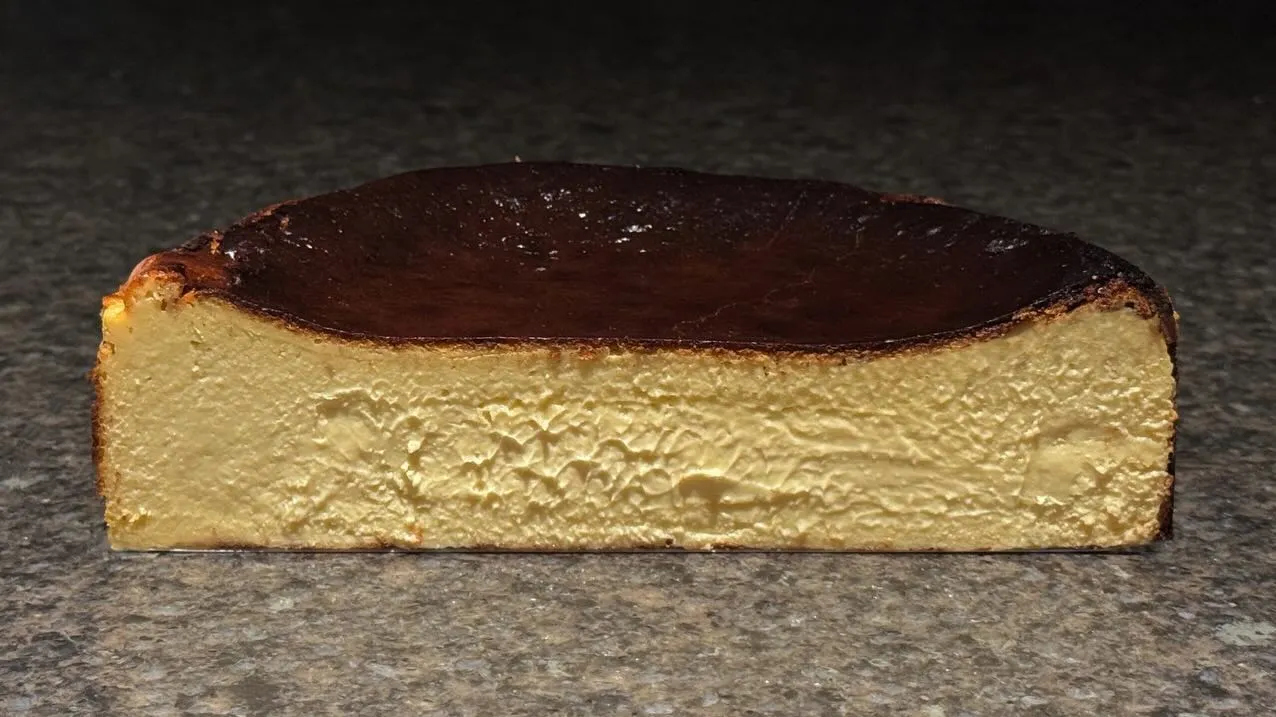 OMOFUで人気のバスクチーズケーキ